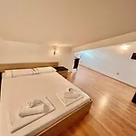 Fineda Grande Guest house Porec