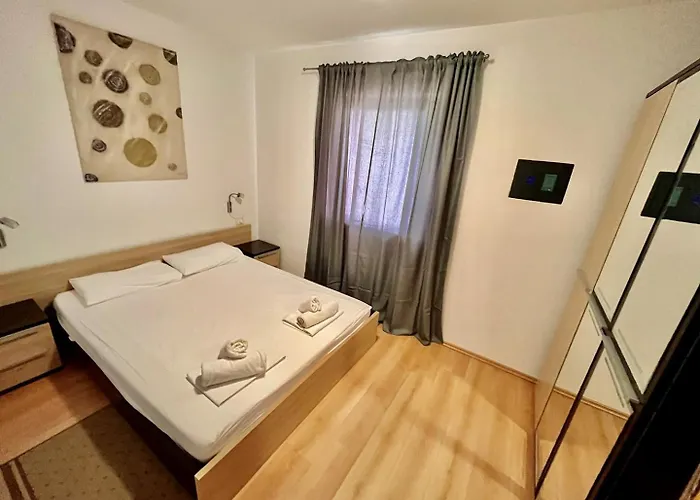 Fineda Grande Πανσιόν