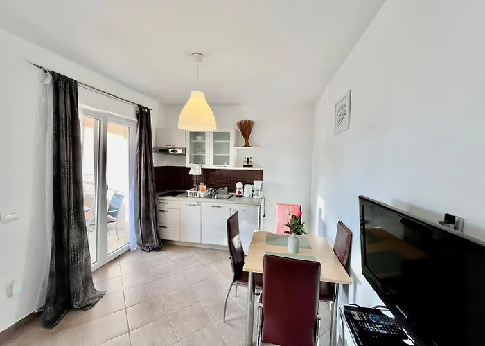 Fineda Grande Πανσιόν